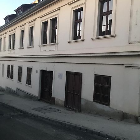 Sziklai Apartman Veszprém Εξωτερικό φωτογραφία