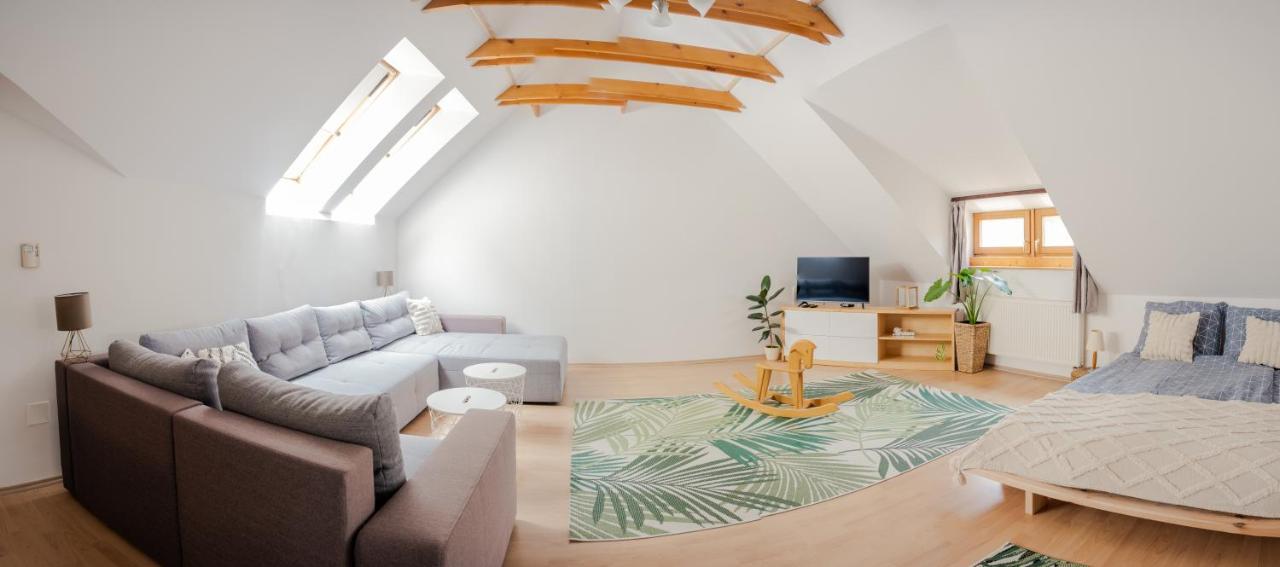 Sziklai Apartman Veszprém Εξωτερικό φωτογραφία
